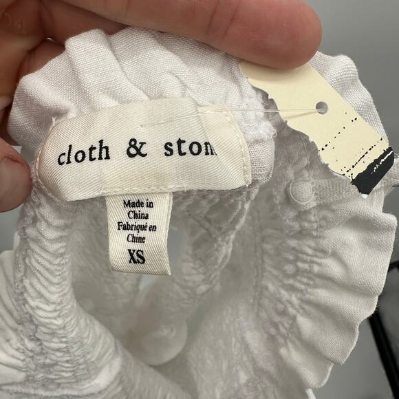 CLOTH & STONE NWT Evereve White Smocked Linen Tank // XS - Picture 10 of 10
